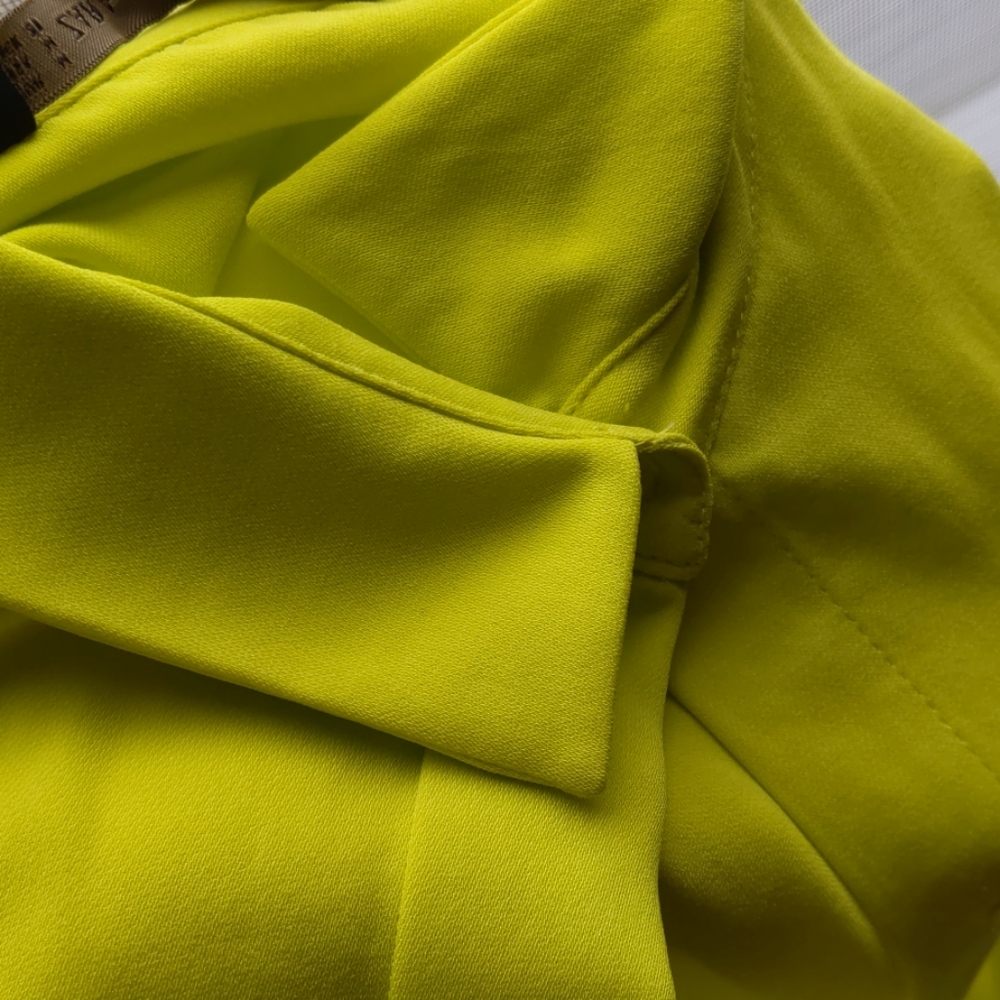 Zara acid yellow button up size M - Picture 4 of 4